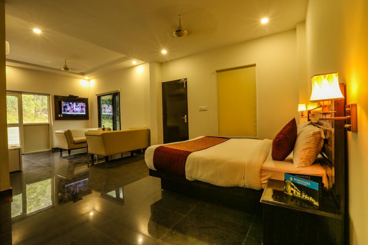 Ezzenza Mahayana Resort & Spa Rishīkesh 外观 照片